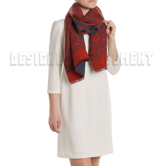 GUCCI red & blue CONSTELLATION Bee GG Stars wool/silk reversible long scarf NWT - Picture 9 of 12